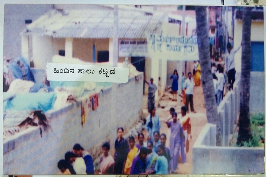 Pressilla with alumni of her school