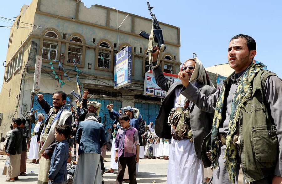 Houthi followers demonstrate to show rejection to an offer by the Saudi-led coalition to pay compensations for victims of an air strike in Saada, Yemen September 5, 2018. REUTERS