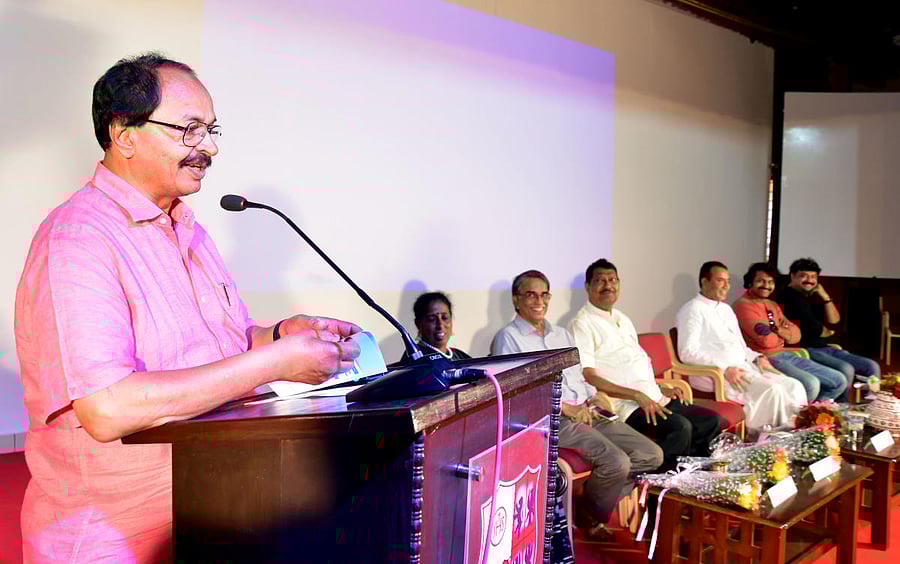 Karnataka Chalanachitra Academy Chairman Nagathihalli Chandrashekhar speaks after inaugurating a regional language film festival at St Aloysius College in Mangaluru on Friday. Principal Fr Pravin Martis, filmmaker Richard Castelino, film festival convener