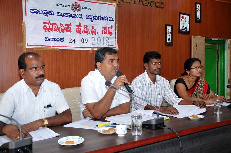 Chikkamagaluru Taluk Panchayat President Nettekerehalli Jayanna speaks at the Panchayat meeting on Monday.