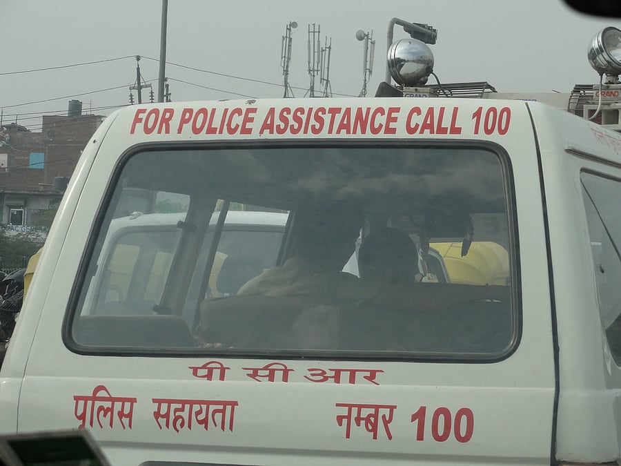 The woman slipped from the roof of the jeep and fell badly on the road while the cops maneuvered a sharp turn on high speed. (Representative image)