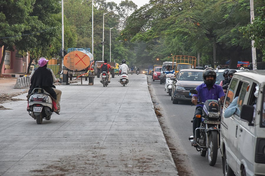 White-topping work at BS Madhava Rao Circle. DH File Photo