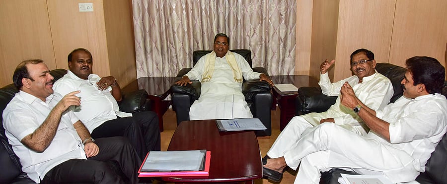 JD(S) Secretary-General Danish Ali, Chief Minister H D Kumaraswamy, former Chief Minister Siddaramaiah, Deputy Chief Minister G Parameshwara and AICC General Secretary Karnataka in-charge K C Venugopal at JD(S)-Congress Co-ordination Committee meeting in