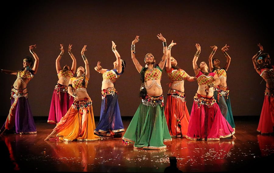 The members of Tarantismo are also trained in other dance forms.