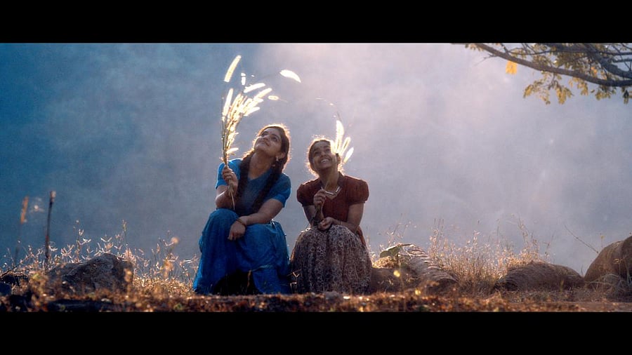 ‘Ammachi Yemba Nenapu’ is based on three short stories by Vaidehi.