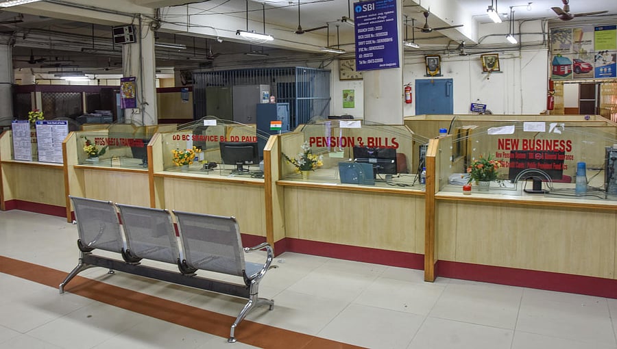 According to data from the State Level Bankers’ Committee, Karnataka has 10,915 operational bank branches and three-fifths are located in semi-urban, urban and metro locations.DH