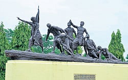 The Martyrs Memorial sculpted by Debi Prasad Roy Choudhary in Patna. Mohan Prasad