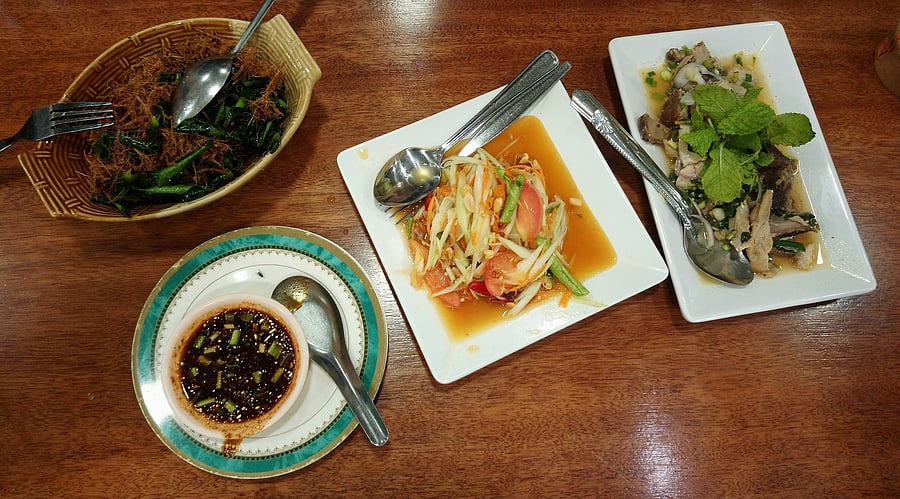 Meal at  Yum Rod Sab 