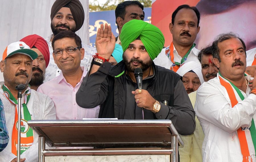 On Sunday, Sidhu wrote to Pakistan Foreign Minister Shah Mahmood Qureshi, accepting his invitation for the ground-breaking ceremony, where Pakistan Prime Minister Imran Khan will also be present.