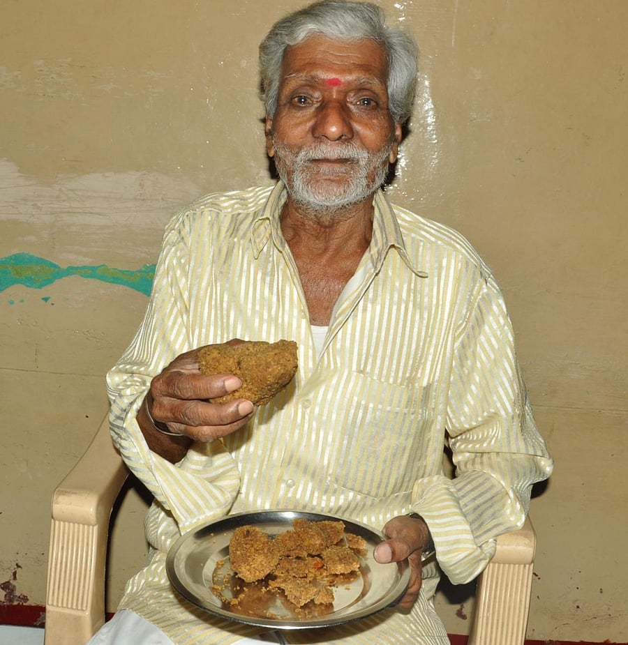 Mahadevaiah shows Ambarish's favourite sweet.
