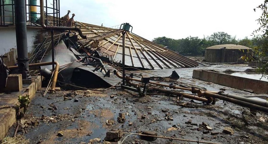 Chemical mixed water from a factory boiler that collapsed at a sugar factory near Maddur, on Tuesday, has destroyed over 100 acres of farmland and injured a factory employee. It is learnt that the boiler was damaged but not replaced. DH photo