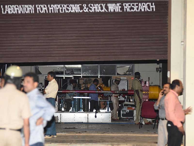 Bomb squad inspect the spot of the powerful explosion that rocked the hypersonic laboratory at Indian Institute of Science, Bengaluru on Wednesday, December 5, 2018, killing one and injuring three others. (DH Photo by Janardhan B K)