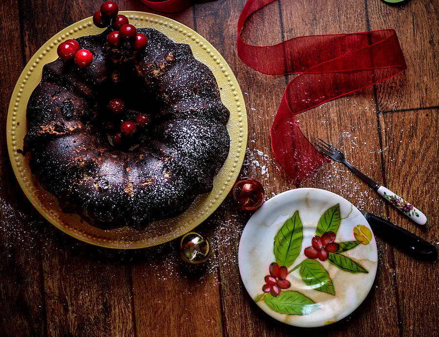 Christmas bundt cake by Hema(inset)