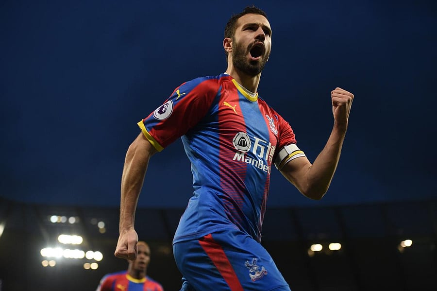 SUPER SHOW Crystal Palace’s Luka Milivojevic celebrates after converting a penalty against Manchester City. AFP