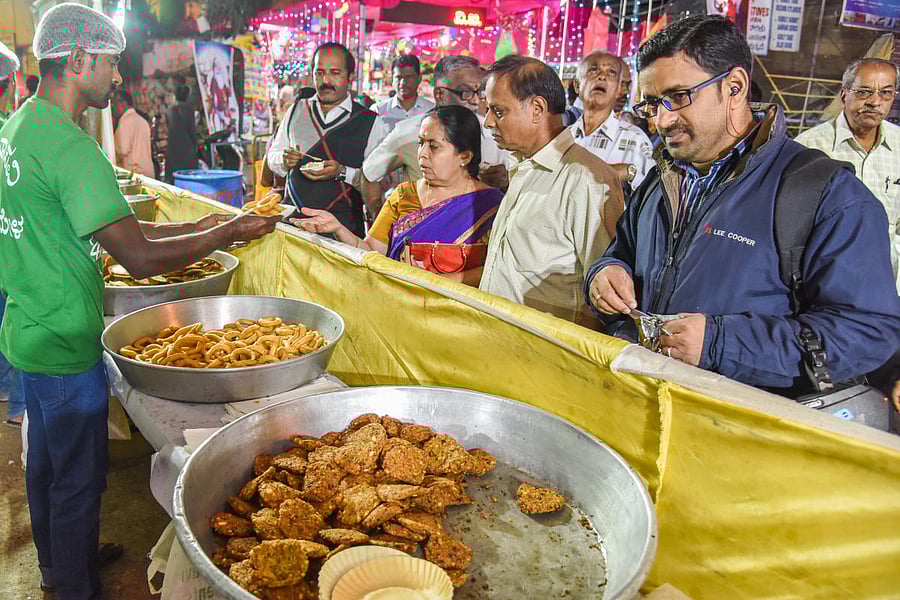Deep-fried snacks with avarekai are a hit.