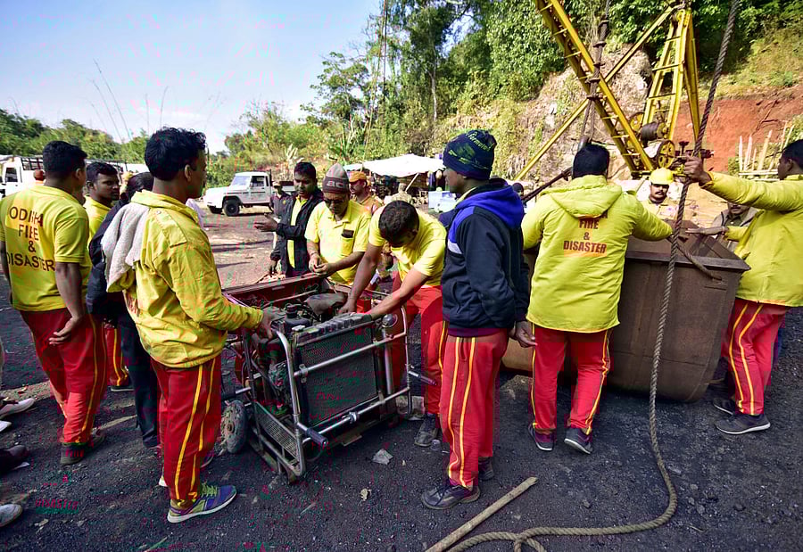 Rescuers prepare a water pump at the site of a coal mine that collapsed in Ksan, in the northeastern state of Meghalaya, India, December 29, 2018. REUTERS File Photo