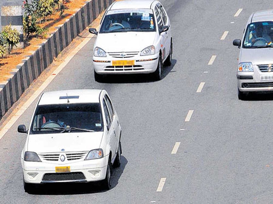 In Bengaluru, usage of rear seat-belts was found to be as low as 2.1%. Among the respondents surveyed, only 9.1% said that they wore seat belts regularly. DH file photo