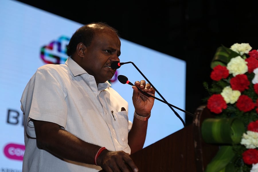 Speaking to the media at the inaugural function of the Republic Day flower show at Lalbagh, the CM said: "if JD(S) had a simple majority, then I would have done my work unhindered." DH file photo