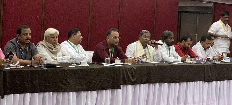 The Congress in Karnataka on Sunday issued notices to its four MLAs seeking an explanation from them for their absence at the Legislature Party meeting, asking why no action should be taken against them under the anti-defection law. Picture courtesy Twitter