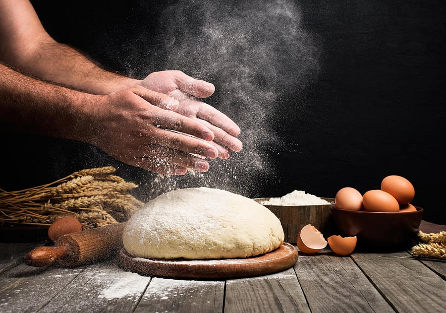 The flour that goes into freshly baked bread should be completely unprocessed.