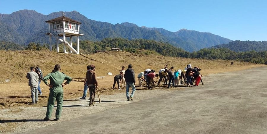 The villagers on Saturday joined hands and voluntarily cleaned the ALG to help the IAF renovate it quickly for landing a transport aircraft.