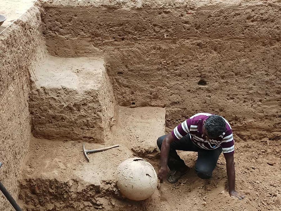 Sources told DH that trenches would now be dug in eight villages – Konthagai, Agaram, Maranadu, Allinagaram, Thavalaikulam, Sakkudi and Manalaur, Pallisanthai Pudur – all located within 20 km radius of Keezhadi. DH photo