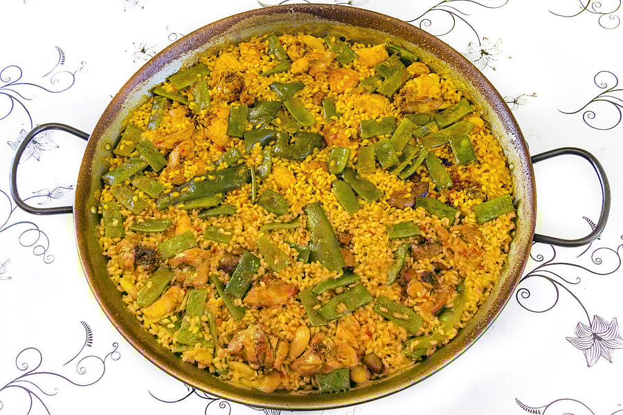 Valencian paella