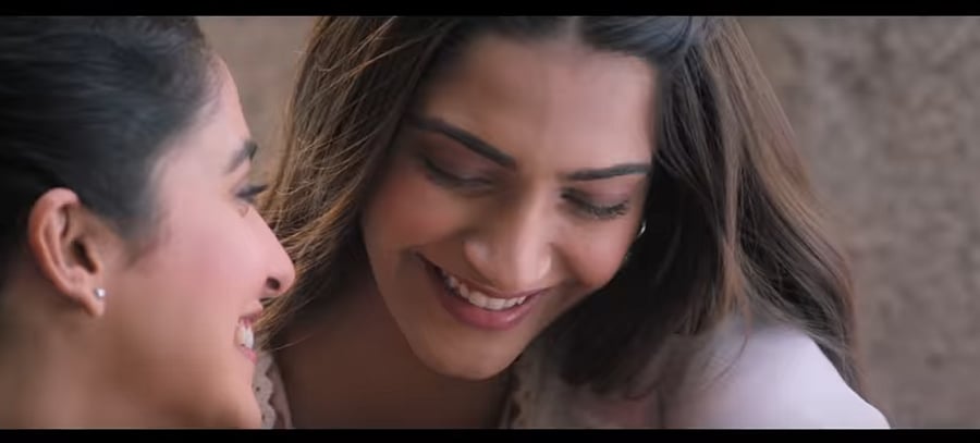 The film revolves around a same-sex relationship and shows the struggles to find acceptance in family and society.