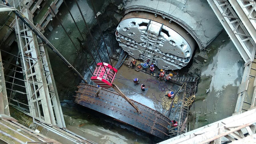 At the age of 41 and trying to recover from a third knee surgery in 18 months, the great Swiss bowed to the inevitable march of time.