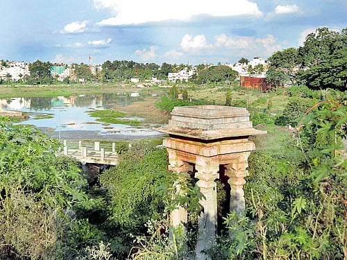 Kempambudhi lake is spread over 47 acres and 7 guntas, of which 3 acres and 34 guntas have been encroached upon, as per the report. DH&#8200;File photo