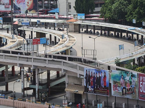 There is a first aid centre at the bus stand, but it functions for just five days a week, that too between noon and 4 pm. DH file photo