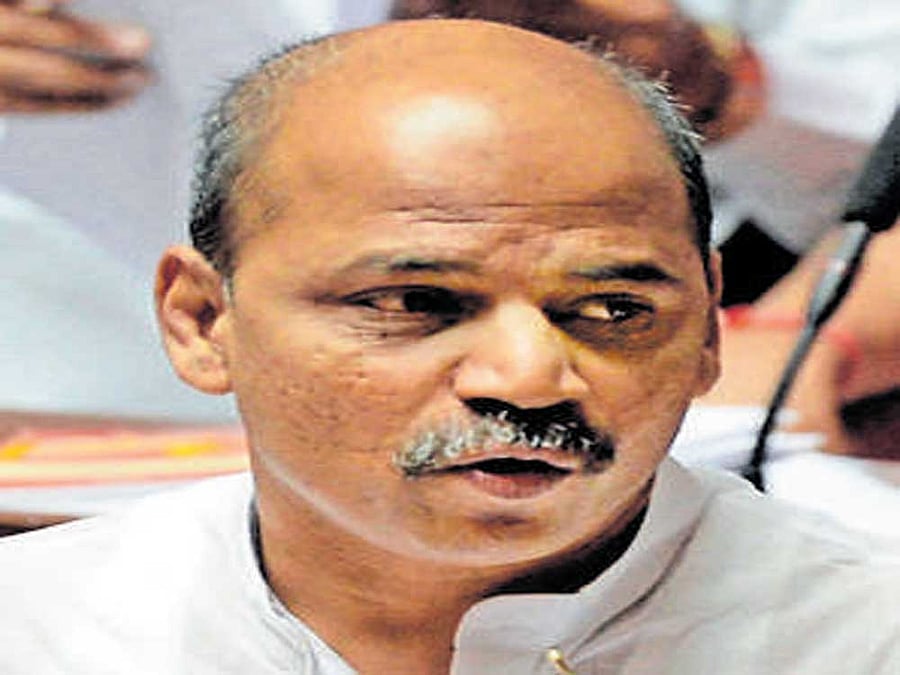 Dr Sharan Prakash Patil