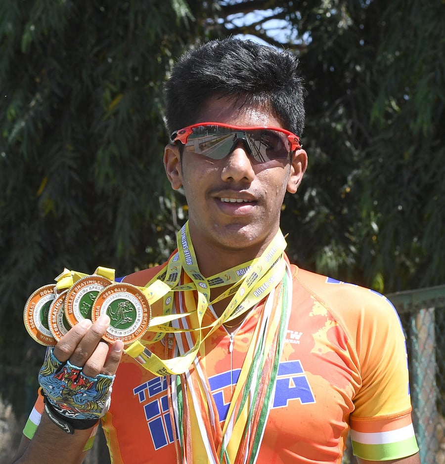 GRITTY Tejas P Ramesh overcame a fracture on the right hand to win three gold medals at the National Championships last December. DH photo/ Srikanta Sharma R