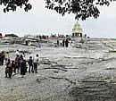 The monolithic rock formation at Lalbagh.