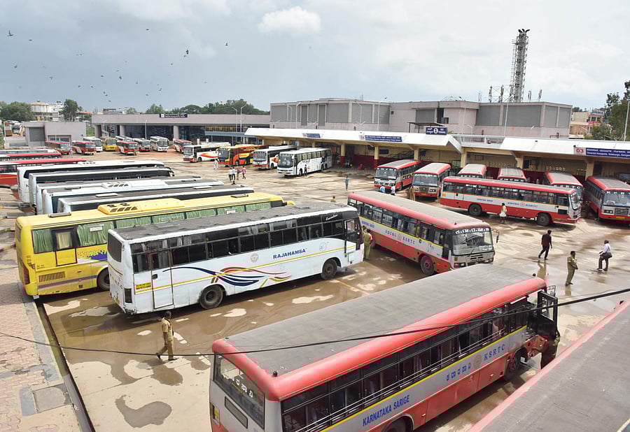 The special buses will be plying from Kempegowda bus station to various parts of Karnataka, except the old Mysuru region. The special buses to Mysuru, Madikeri and other areas will be operated from Mysuru road satellite bus stop.