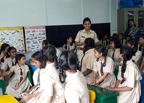 Thanks to Mumbai Police's project 'Police Didi', the hesitation seem to be disappearing. Representative image