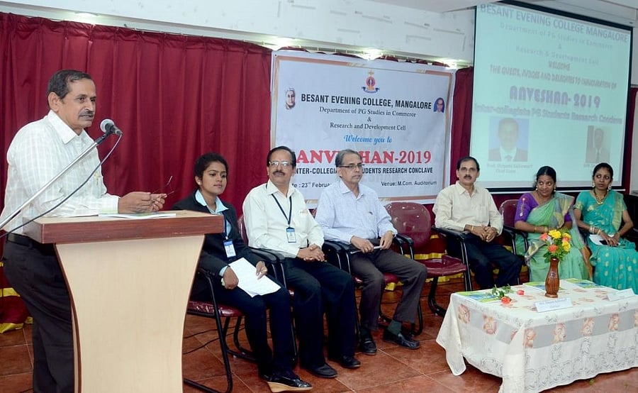 Prof Shreepathi Kalluraya of Mangalore University speaks at ‘Anveshan 2019’ at Besant Evening College in Mangaluru.
