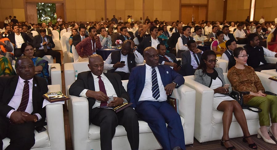 Invitees and dignitaries at the Asean summit organised by the Federation of Karnataka Chambers of Commerce and Industry in the city on Wednesday. DH PHOTO/JANARDHAN B K