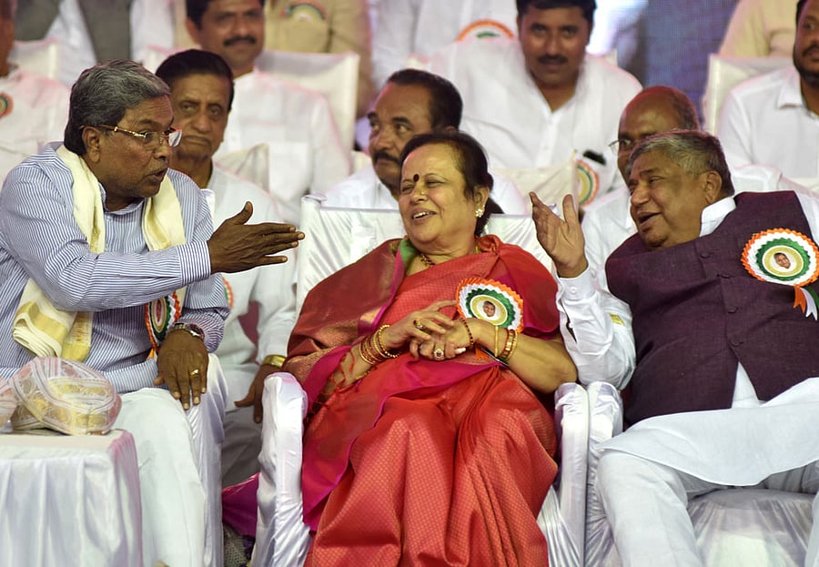 File Photo - Chief Minister Siddaramaiah, Prabhavathi Singh and Former Chief Minister Dharam Singh at 80th birth anniversary Former Chief Minister Dharam Singh at NV Grounds in Kalaburgi. DH Photo by PRASHANTH H G