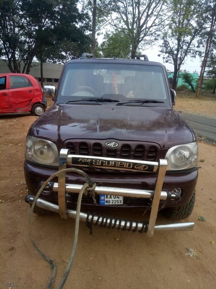 The Scorpio was found in Sathanur, Kanakapura taluk.