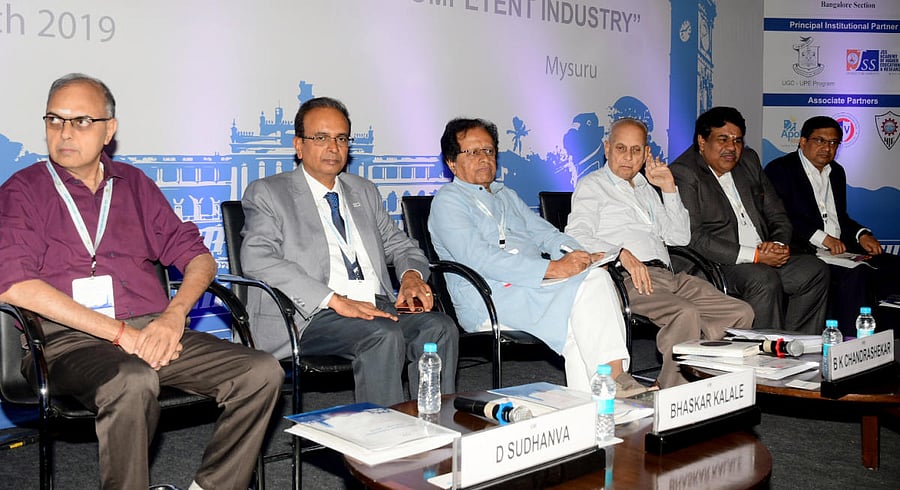 Managing Director of Excel Soft Technologies D Sudhanva, Chairman of CII-Mysuru Bhaskar Kalale, former minister B K Chandrashekar, JSS Mahavidyapeeth advisor Dhananjaya, and chairman of CII-Karnataka N Muthukumar during the 'Indian Higher Education Summit