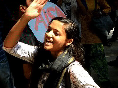 Shehla Rashid Shora, the first Kashmiri girl. Image courtesy: Facebook