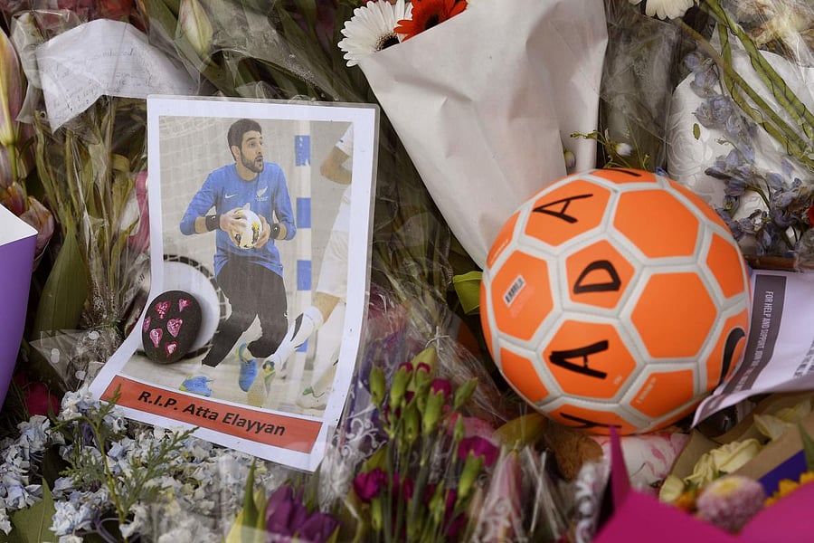 A tribute is placed outside the Al Noor mosque in Christchurch on March 21, 2019, six days after the twin mosque shooting massacre that claimed the lives of fifty people. AFP photo.