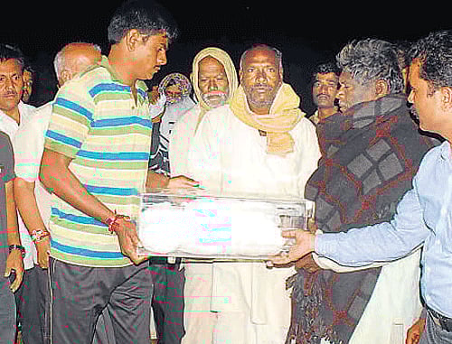The body of the boy was handed over to his family.