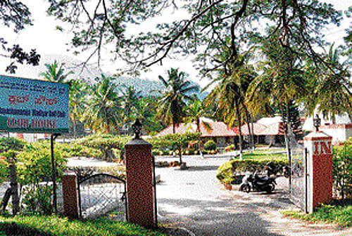 'Illegally run' golf club in Mysuru seeks govt funds for laying pipes