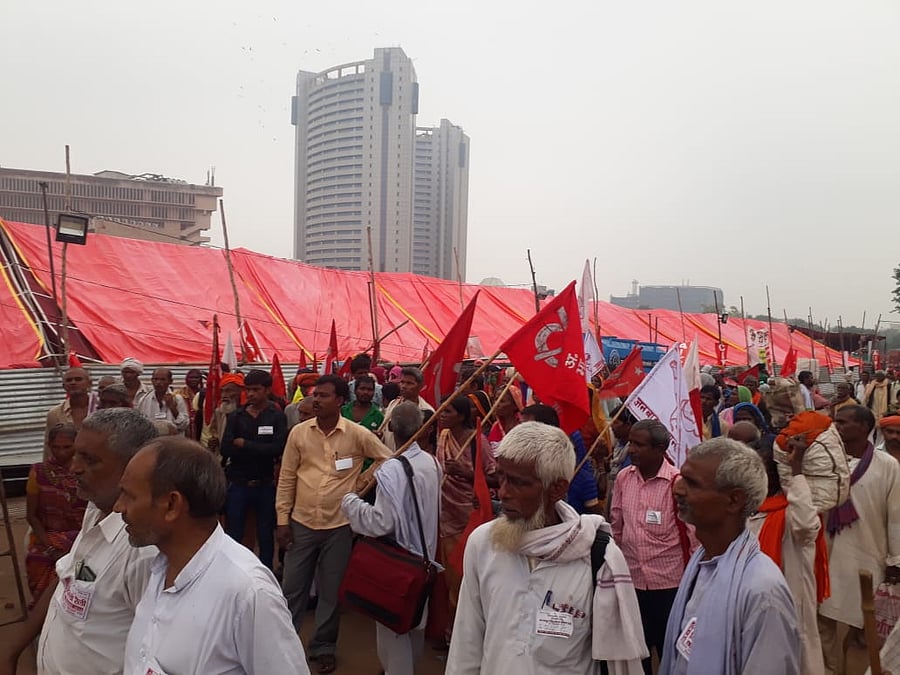 Protesters arriving at New Delhi. DH photo.