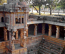 vijayanagaras glory: The dried-up pushkarni. Photo by the author