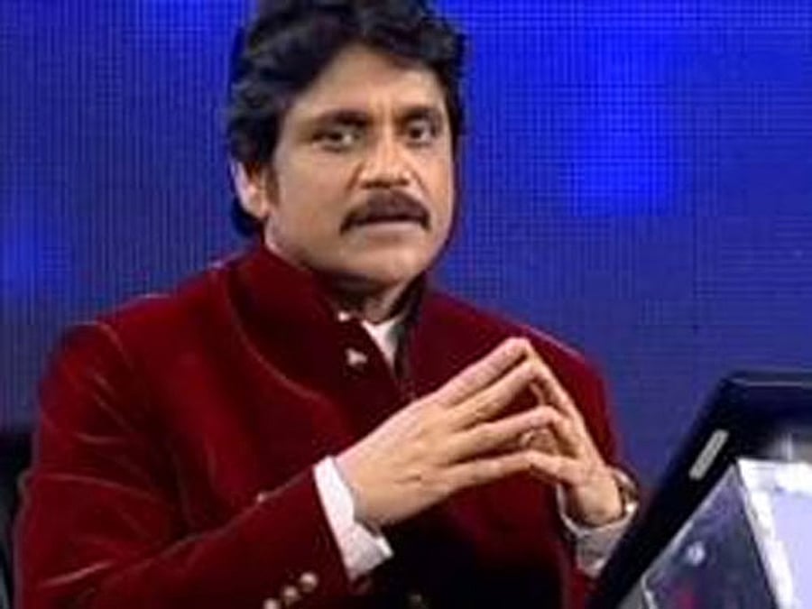 Tollywood actor Akkineni Nagarjuna will host the Telugu version of popular quiz show of KBC titled 'Meelo Evaru Koteeswarudu'. / Screen Grab
