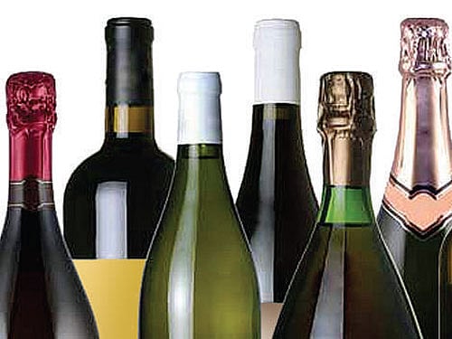 Kerala govt rejects proposal to sell liquor online