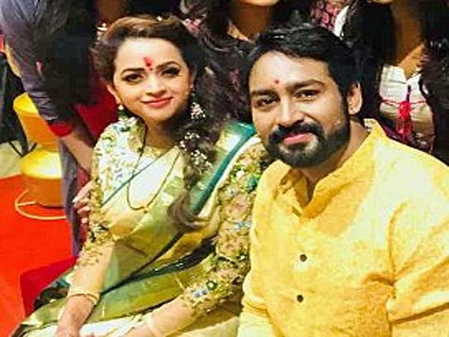 Malayalam actor Bhavana and Kannada film producer Naveen, Image courtesy Twitter